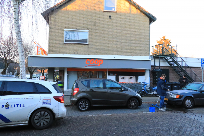 Scooterrijder gaat onderuit en raakt gewond