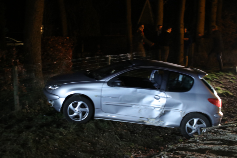 Slippartij eindigt in droge sloot