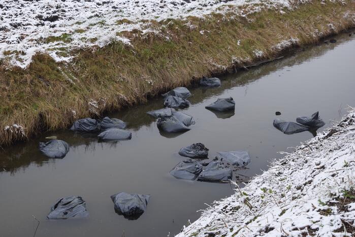Drugsafval gedumpt in sloot