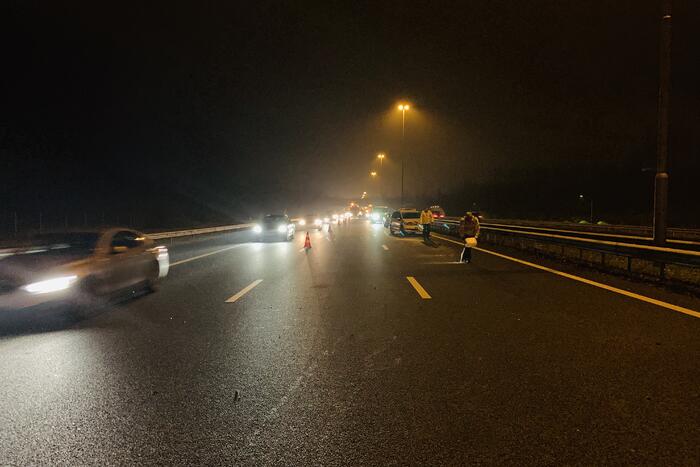 12 voertuigen op elkaar bij kettingbotsing