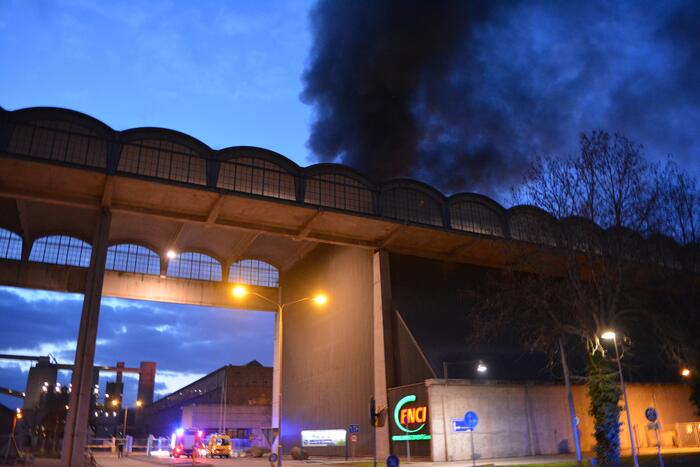 Zeer grote brand bij cementfabriek ENCI