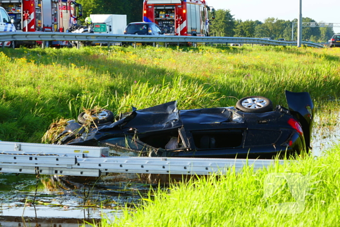 Meerdere slachtoffer bij auto te water