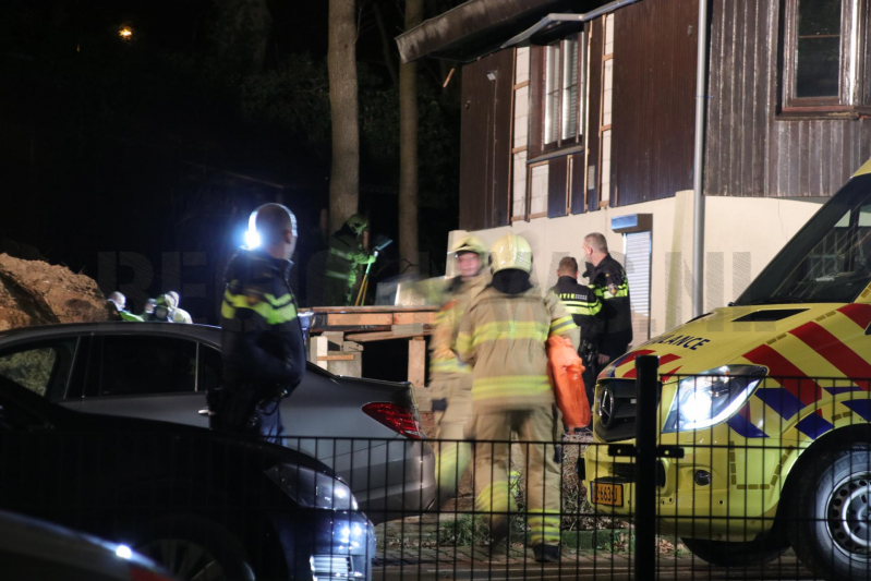 Persoon zwaargewond tijdens werkzaamheden achter woning (Wageningen)