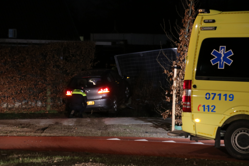 Twee gewonden bij eenzijdig ongeval