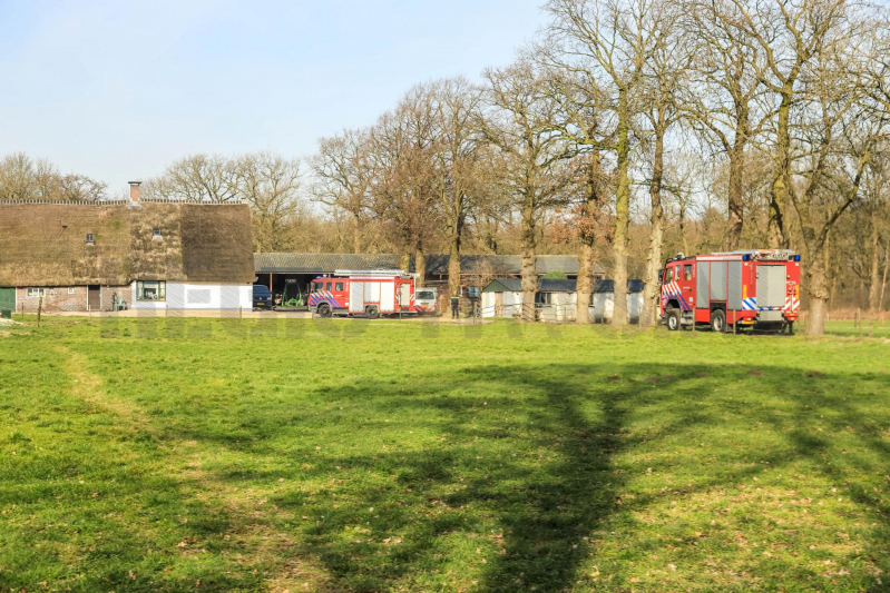 Brand in gloednieuwe stal na werkzaamheden (Baarn)