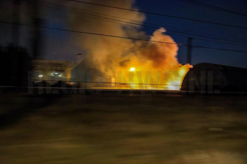 Camper brandt volledig uit (Amersfoort)