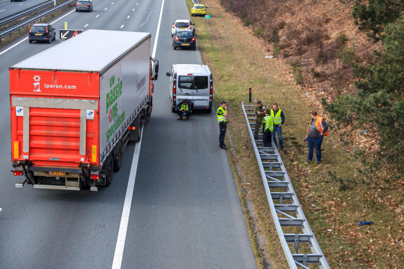 Snelweg-loper aangereden door vrachtwagen (Zeist)
