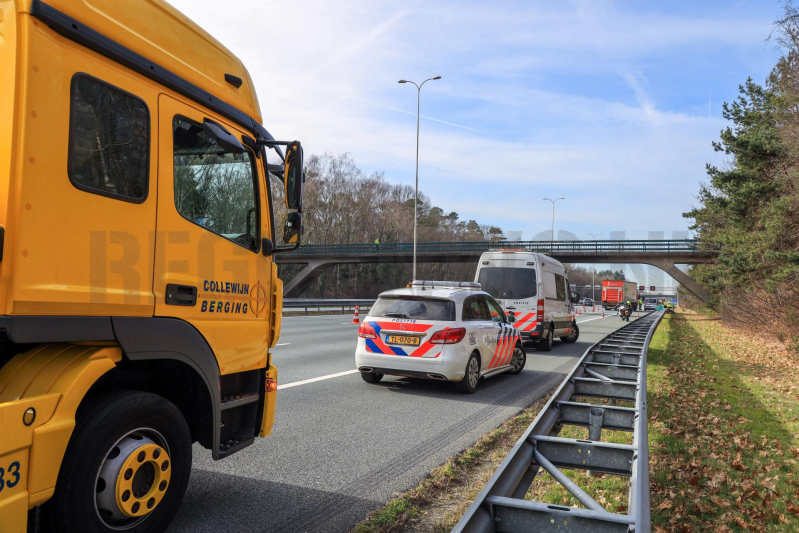 Snelweg-loper aangereden door vrachtwagen (Zeist)