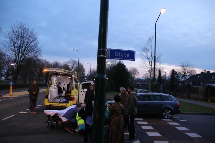 Fietser breekt been bij aanrijding met auto