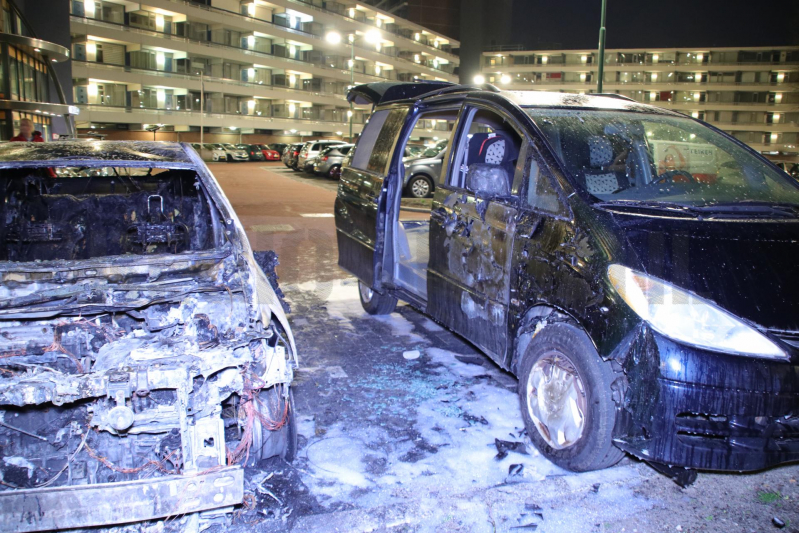 Auto verwoest door brand (Veenendaal)