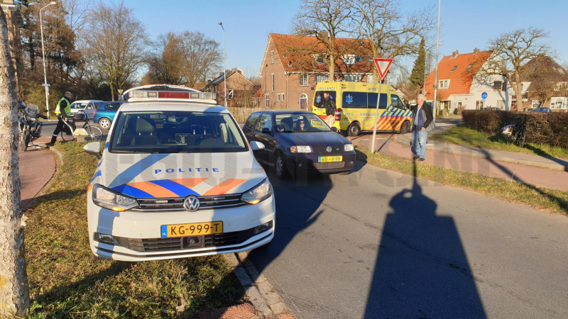 Fietser gewond bij aanrijding op rotonde (Wageningen)