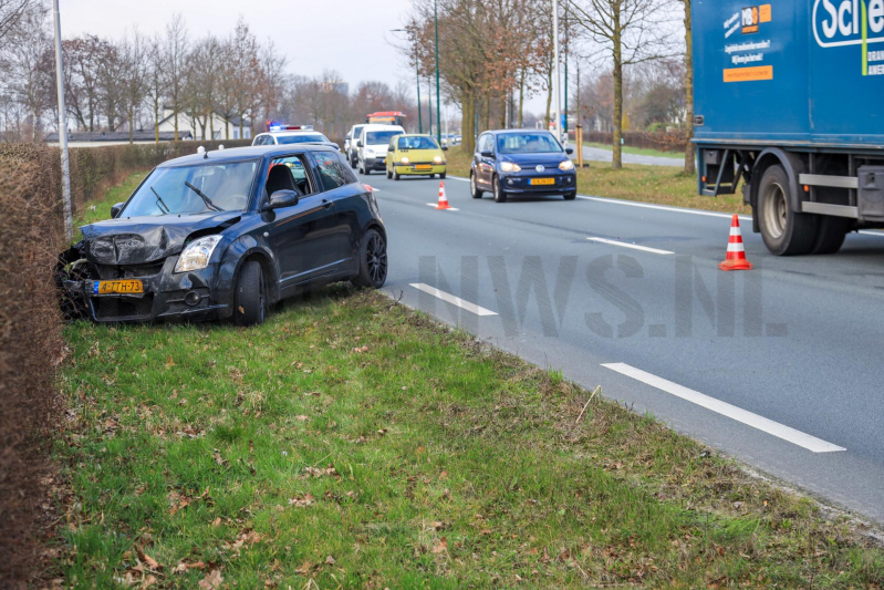 Veel schade bij kop-staartaanrijding, bestuurder aangehouden (Hoogland)