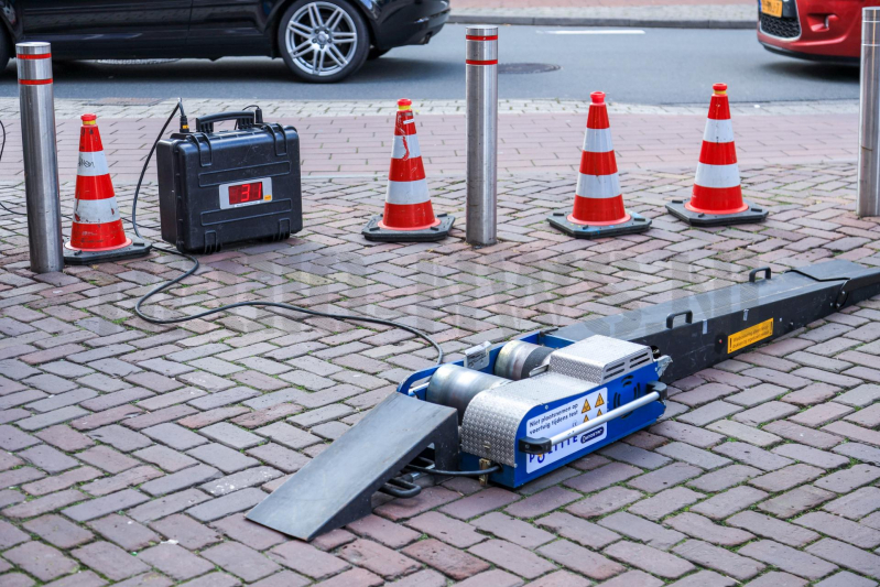 Grote brommer- en scootercontrole (Hilversum)