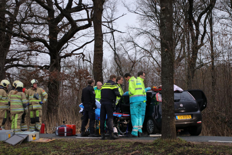 Persoon bekneld bij eenzijdig ongeval (Woudenberg)