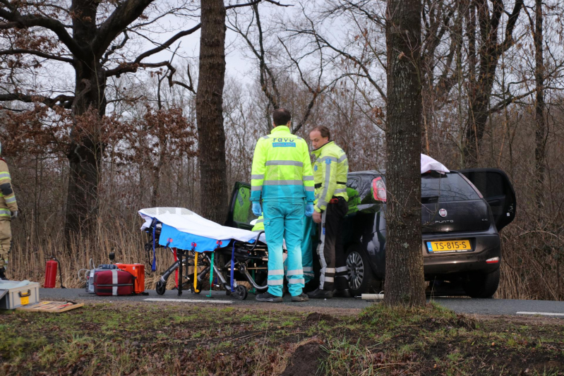 Persoon bekneld bij eenzijdig ongeval (Woudenberg)