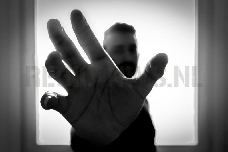 Politiehond vindt bedreigende ex-vriend in de struiken (Dongen)