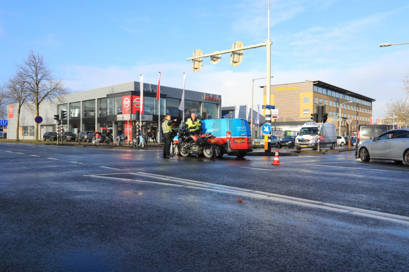 Motorrijder gewond na aanrijding met bestelbusje (Amersfoort)