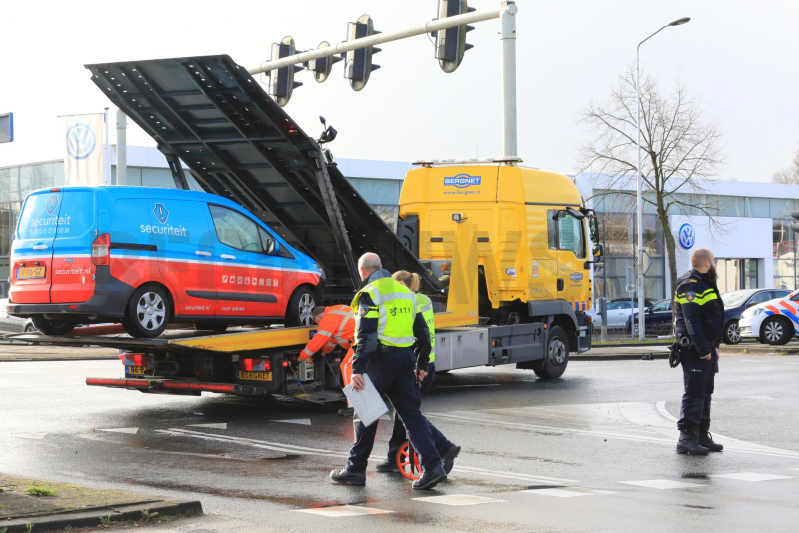 Motorrijder gewond na aanrijding met bestelbusje (Amersfoort)