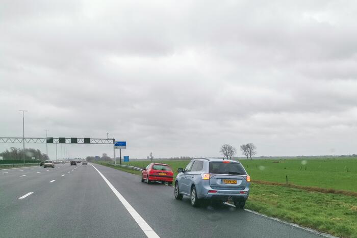 Automobilist verliest fiets op snelweg