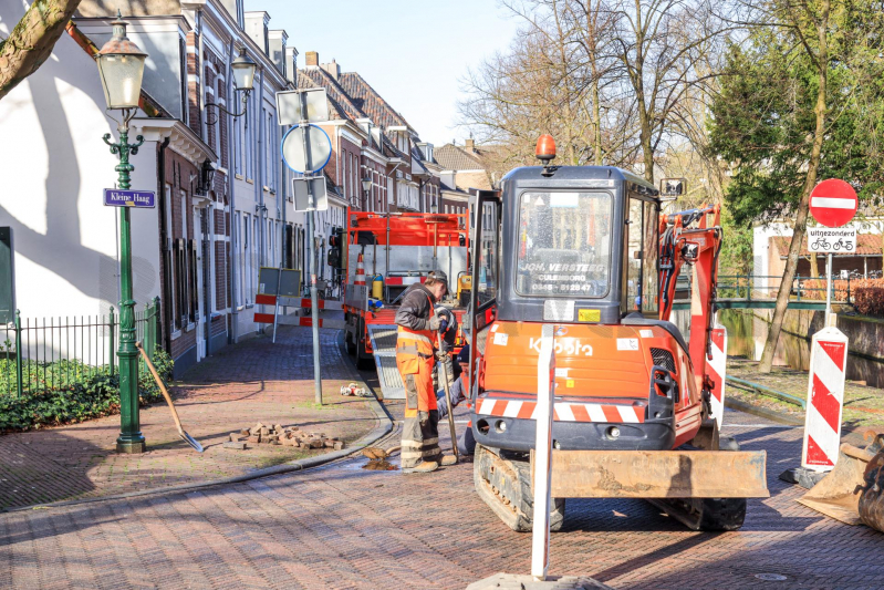 Straat afgesloten door lekkage in afsluiter