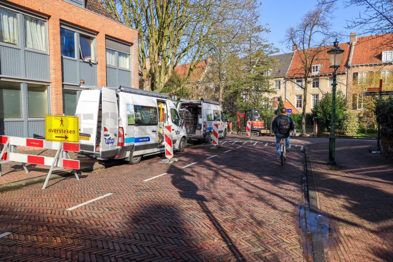 Straat afgesloten door lekkage in afsluiter