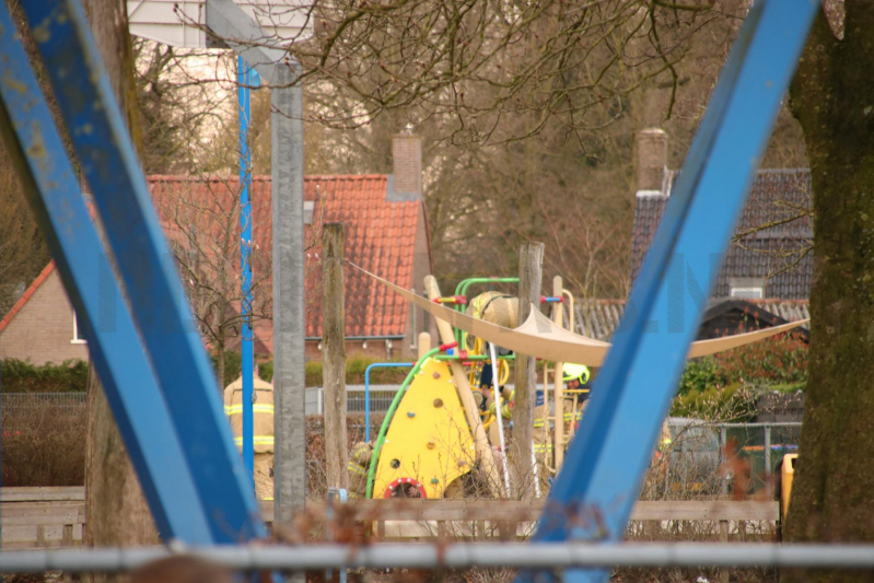 Kindje klem in klimrek