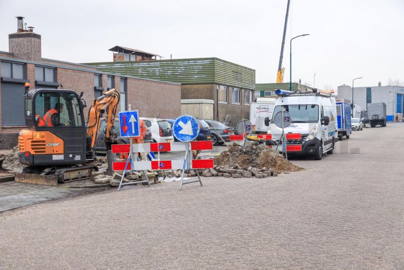 Straat open door waterleidingbreuk