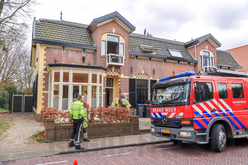 Veel rook in woning door pannetje op het vuur