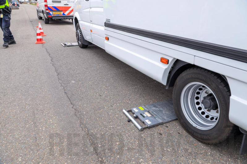 Verkeerscontrole combinatie-voertuigen