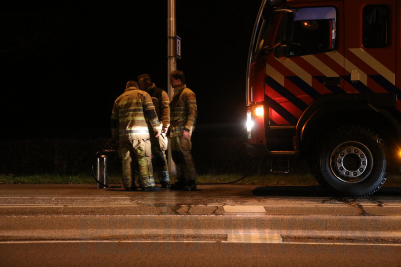 Onbekende vloeistof zorgt voor schoonmaakbeurt, N224