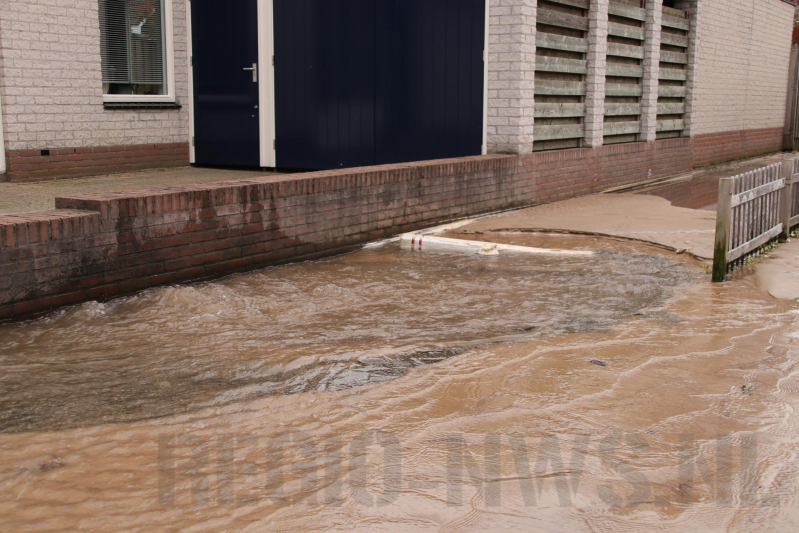 Straat blank en huishoudens zonder water