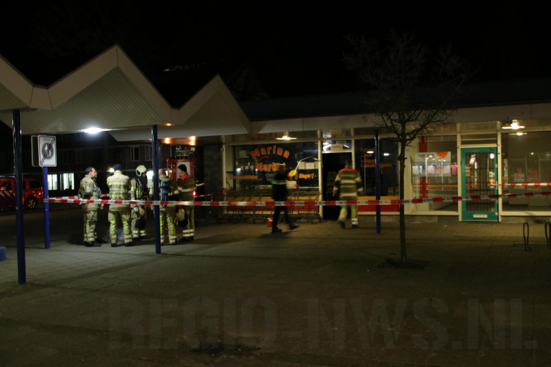 Drie aanhoudingen na poging brandstichting supermarkt, Operaplein