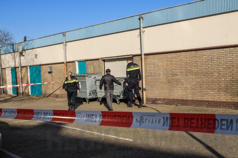 Onderzoek na poging brandstichting supermarkt, Operaplein