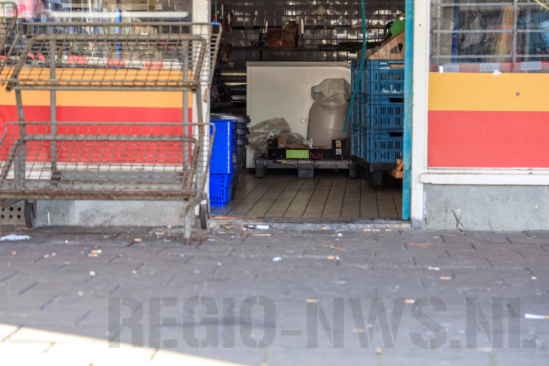 Onderzoek na poging brandstichting supermarkt, Operaplein