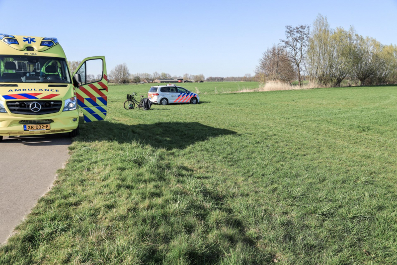 Jongeman gewond bij bermbrand