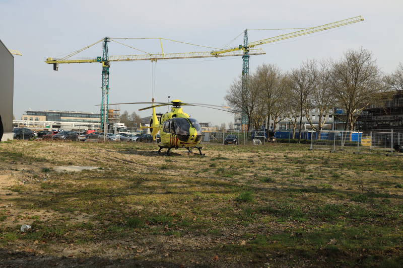Persoon ernstig gewond op bouwplaats