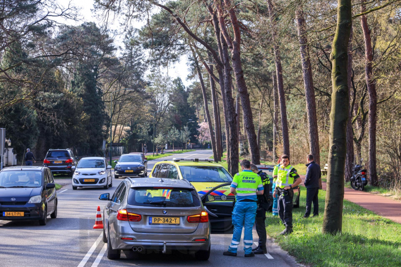 Schade bij kop-staartbotsing met drie auto's