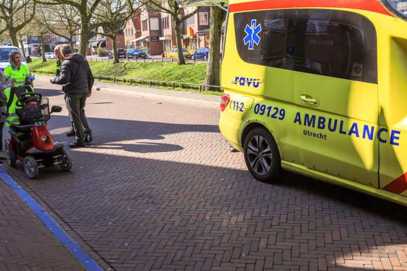 Oudere vrouw gewond bij ongeval met scootmobiel