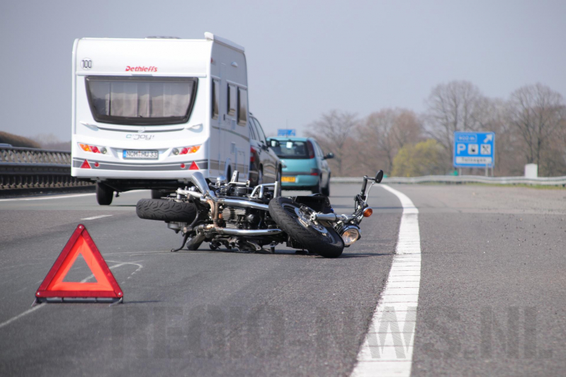 Motorrijder gewond en flinke file