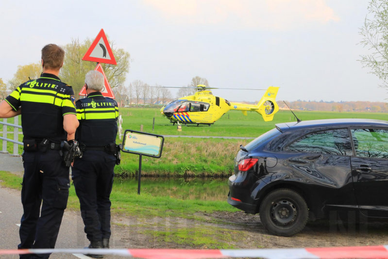 Fietsster zwaargewond bij aanrijding met auto