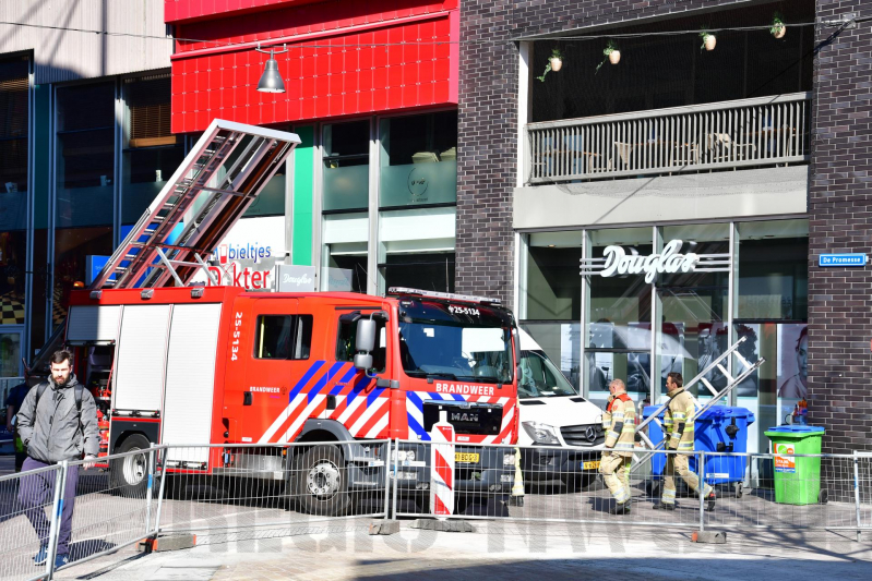 Poes ontkomt aan reddingspoging brandweer