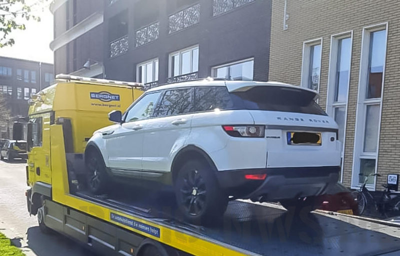 Politie-inval woning Vathorst: 84.375 euro en 374 nep-Rolex horloges