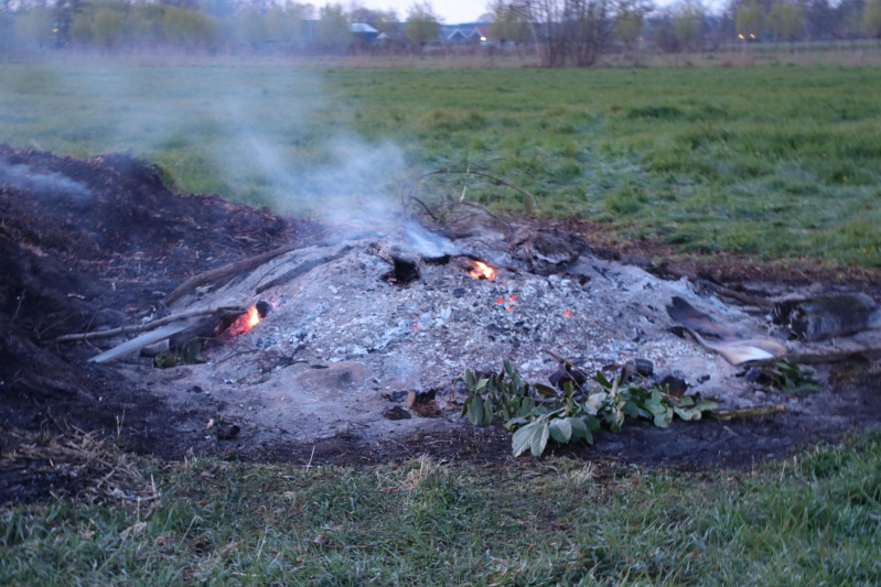 Broei veroorzaakt afvalbrand met veel rookontwikkeling