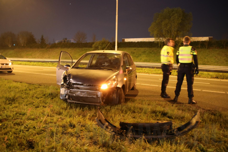 Auto zwaar beschadigd bij eenzijdig ongeval