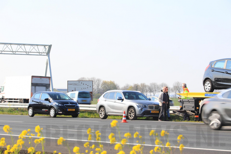 Rijstrook afgesloten door ongeval