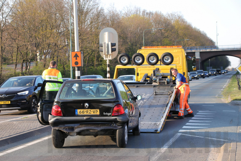 Flinke schade na kop-staartbotsing