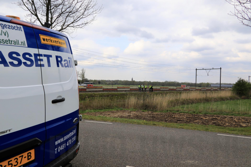 Schennispleger uit stilstaande trein gehaald en gearresteerd