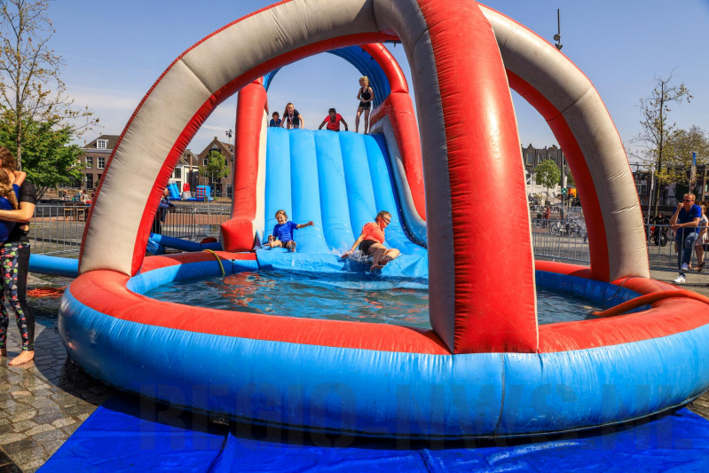 800 sporters rennen mee in Obstacle Run