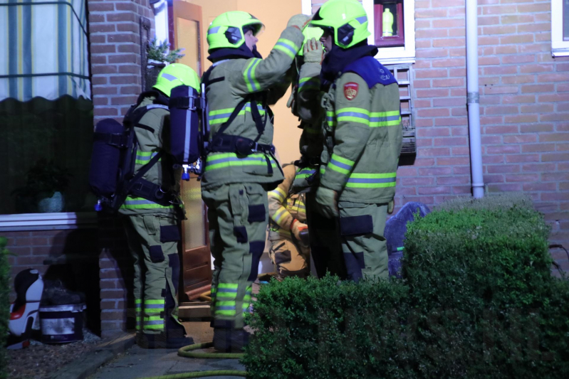 Buren rammelen bewoners wakker om brandalarm