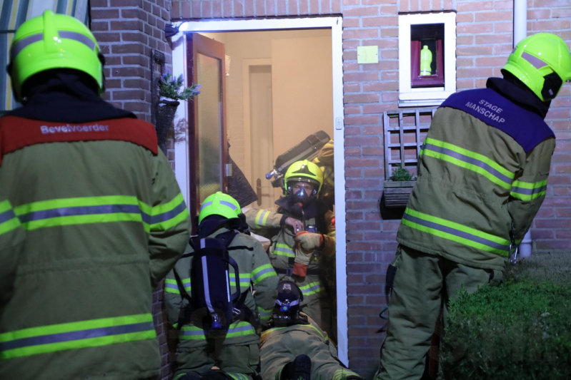 Buren rammelen bewoners wakker om brandalarm
